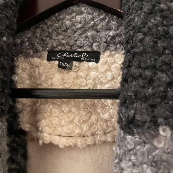 Charlie B Barn coat - Picture 2 of 2